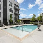 Savanna - Heart Of Midtown - Odyssey At The Park